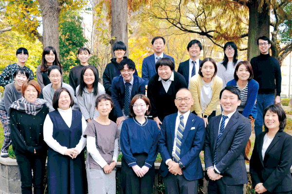 株式会社イデアル　スタッフ写真