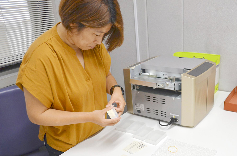 画像：イデアル推奨の名刺用紙