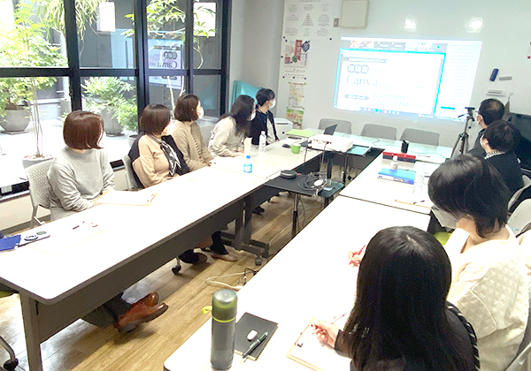 Canva講習会の様子